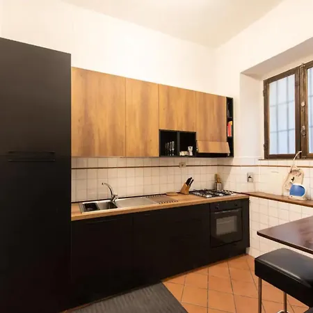 Secret Place In The Heart Of Ancient Trastevere Rome