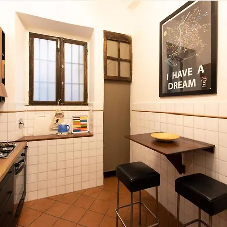 Secret Place In The Heart Of Ancient Trastevere Apartment Rom